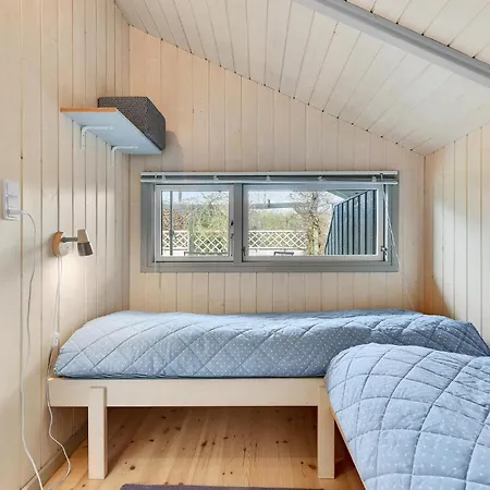 בית נופש Lovely In With Wifi