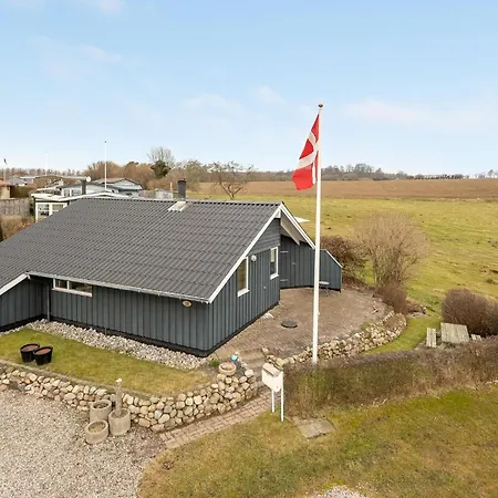 Holiday home Lovely In With Wifi *